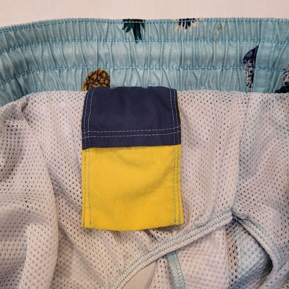Old Navy Men's Large Swim Trunks Elastic Waist Light Blue Gold & Blue Pineapples - Picture 13 of 16